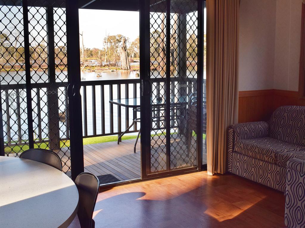 Cohuna Waterfront Holiday Park Ngoại thất bức ảnh