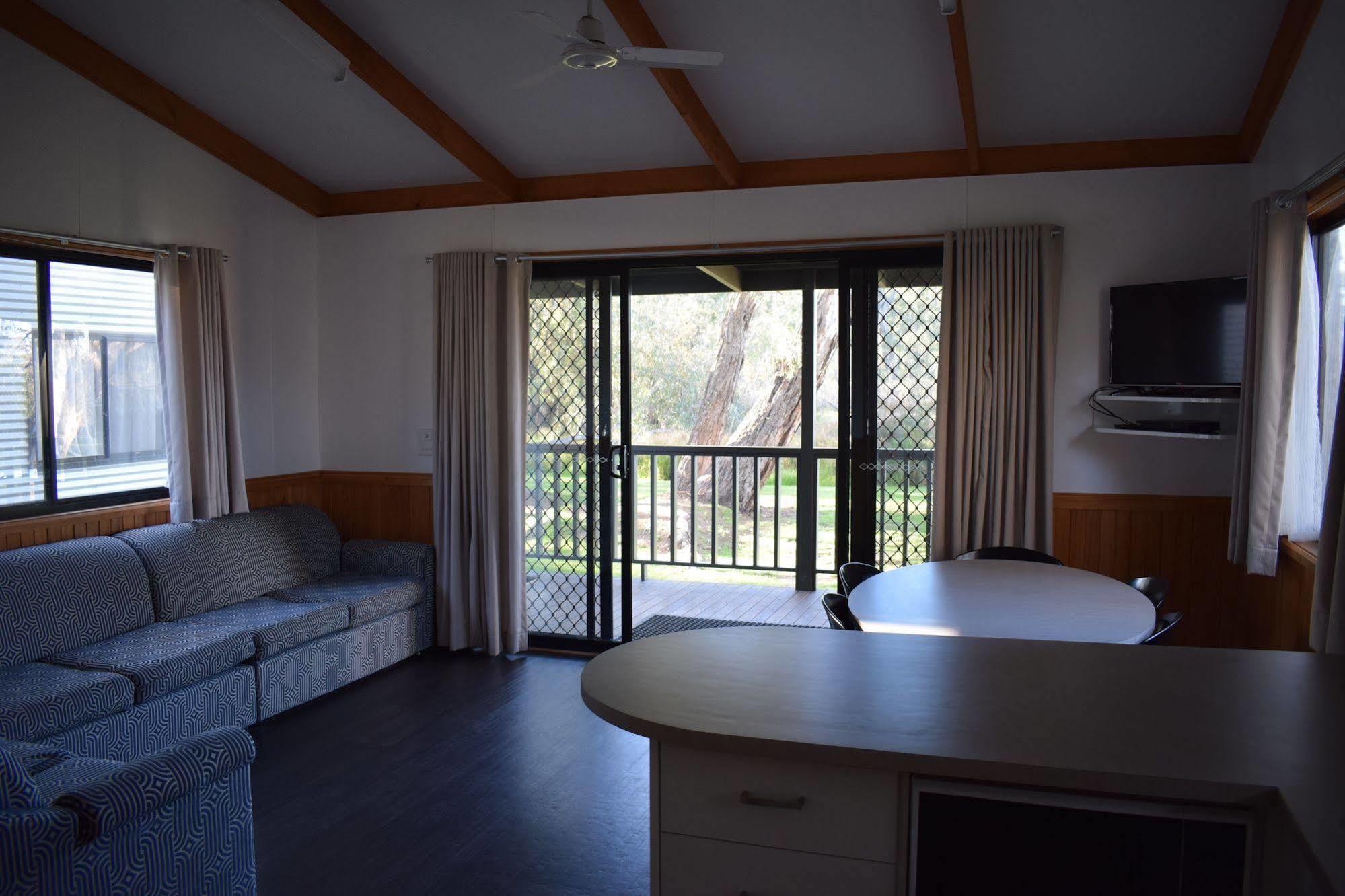 Cohuna Waterfront Holiday Park Ngoại thất bức ảnh
