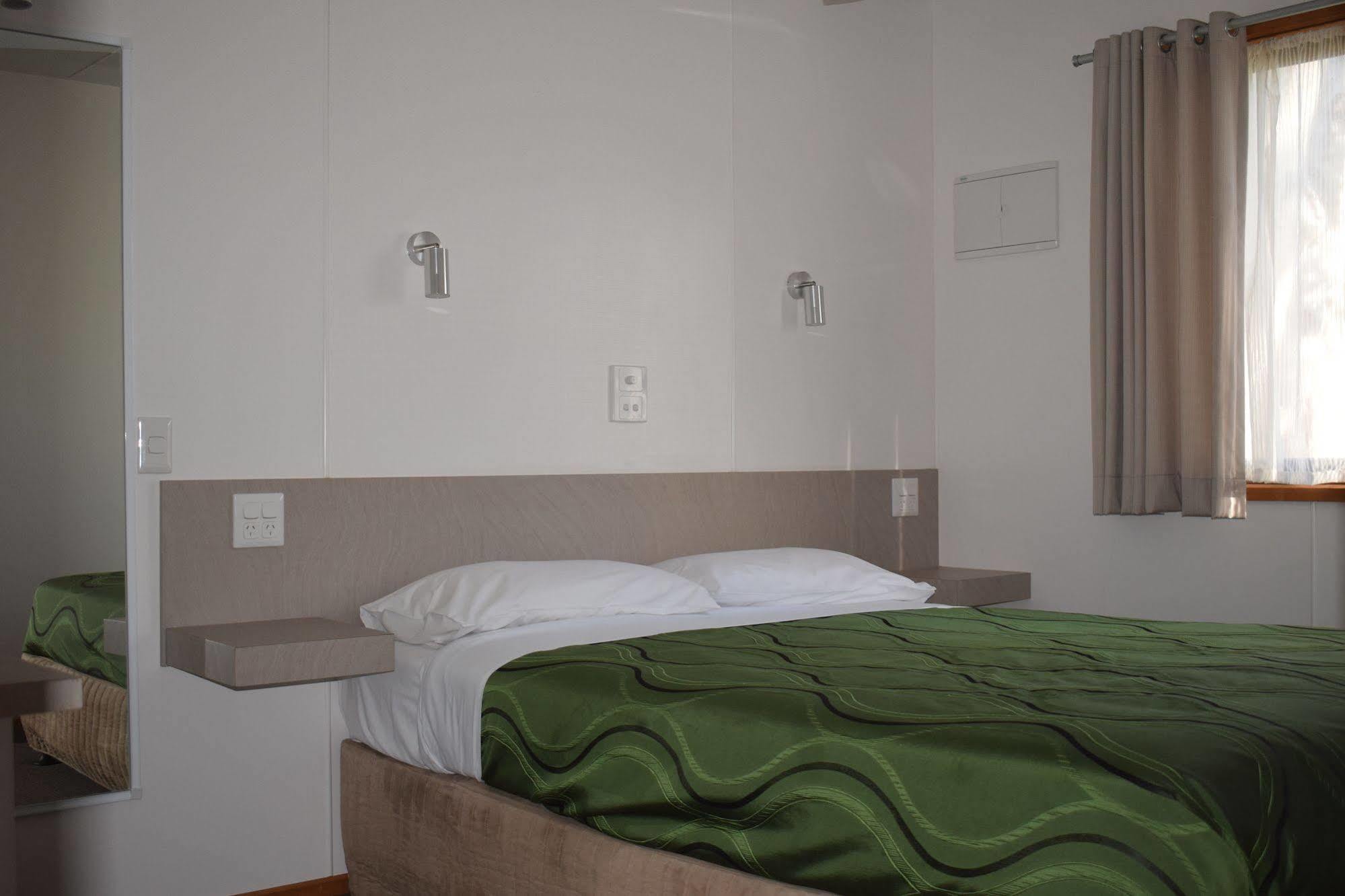 Cohuna Waterfront Holiday Park Ngoại thất bức ảnh